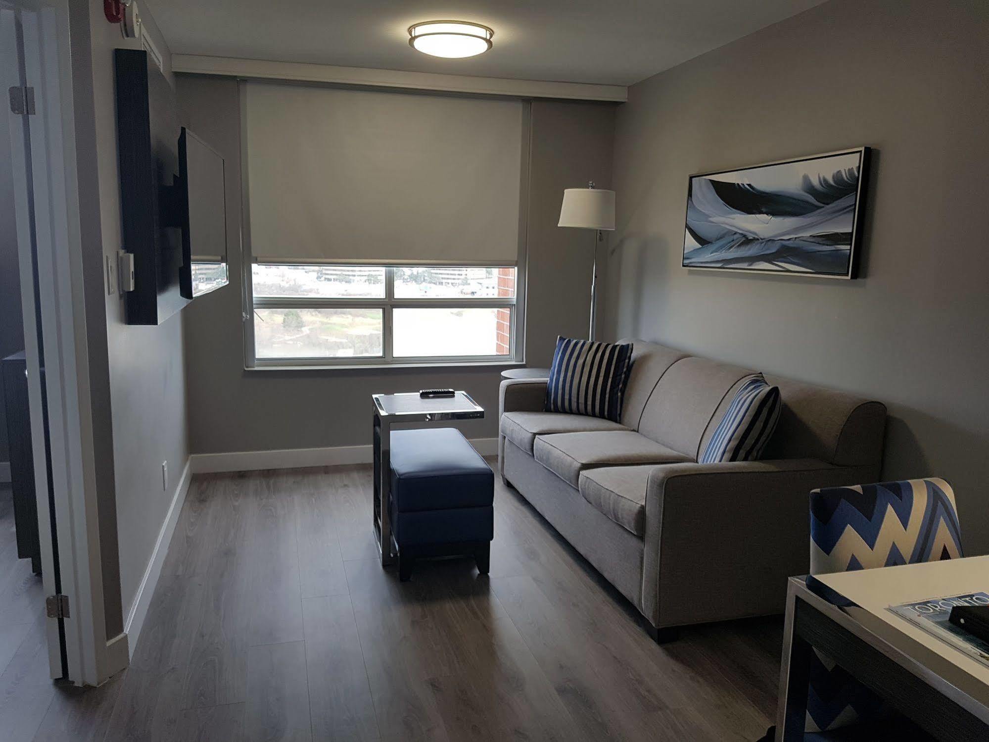 Hotel Carlingview Toronto Airport Μισισάουγκα Εξωτερικό φωτογραφία
