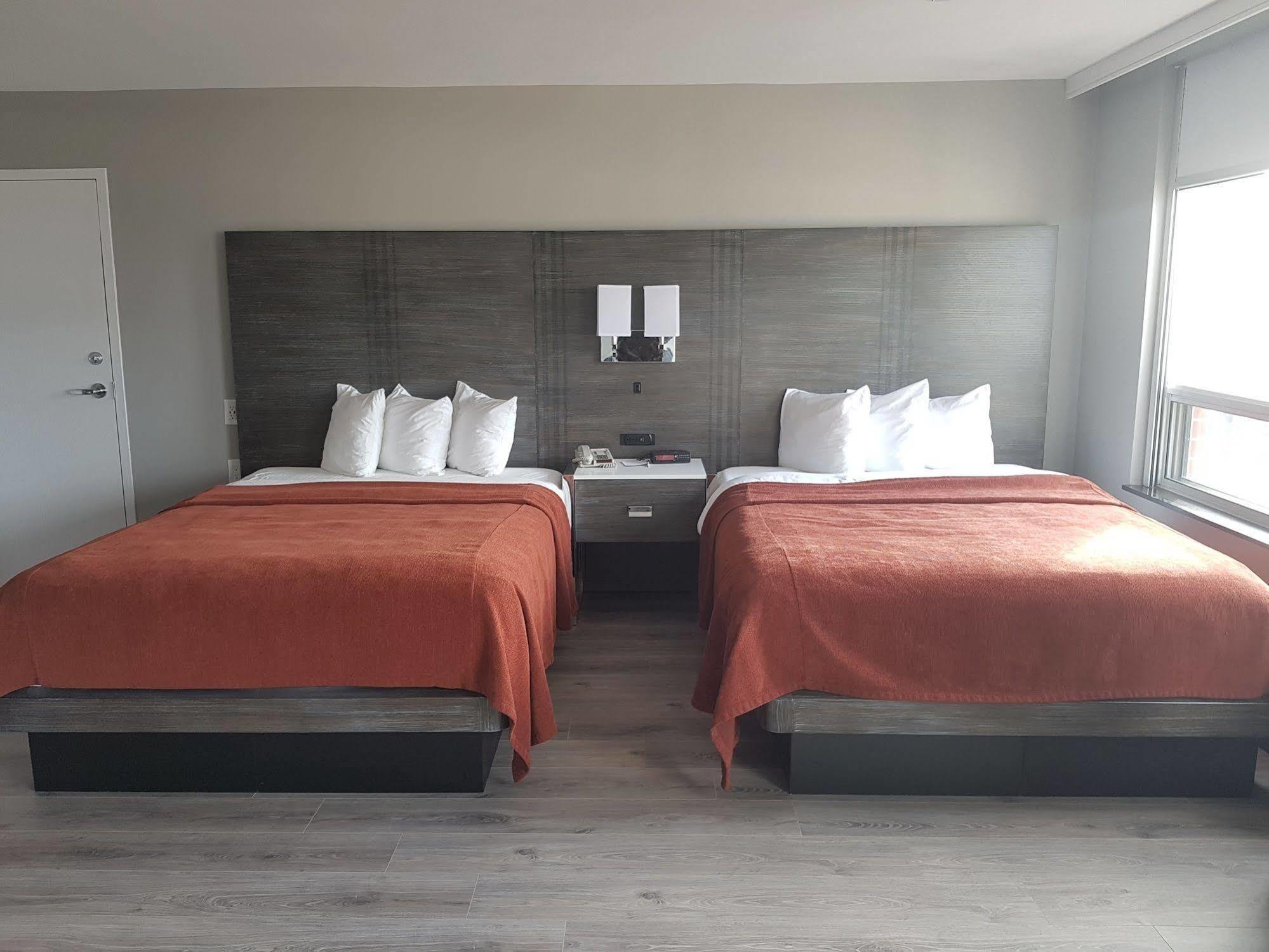 Hotel Carlingview Toronto Airport Μισισάουγκα Εξωτερικό φωτογραφία